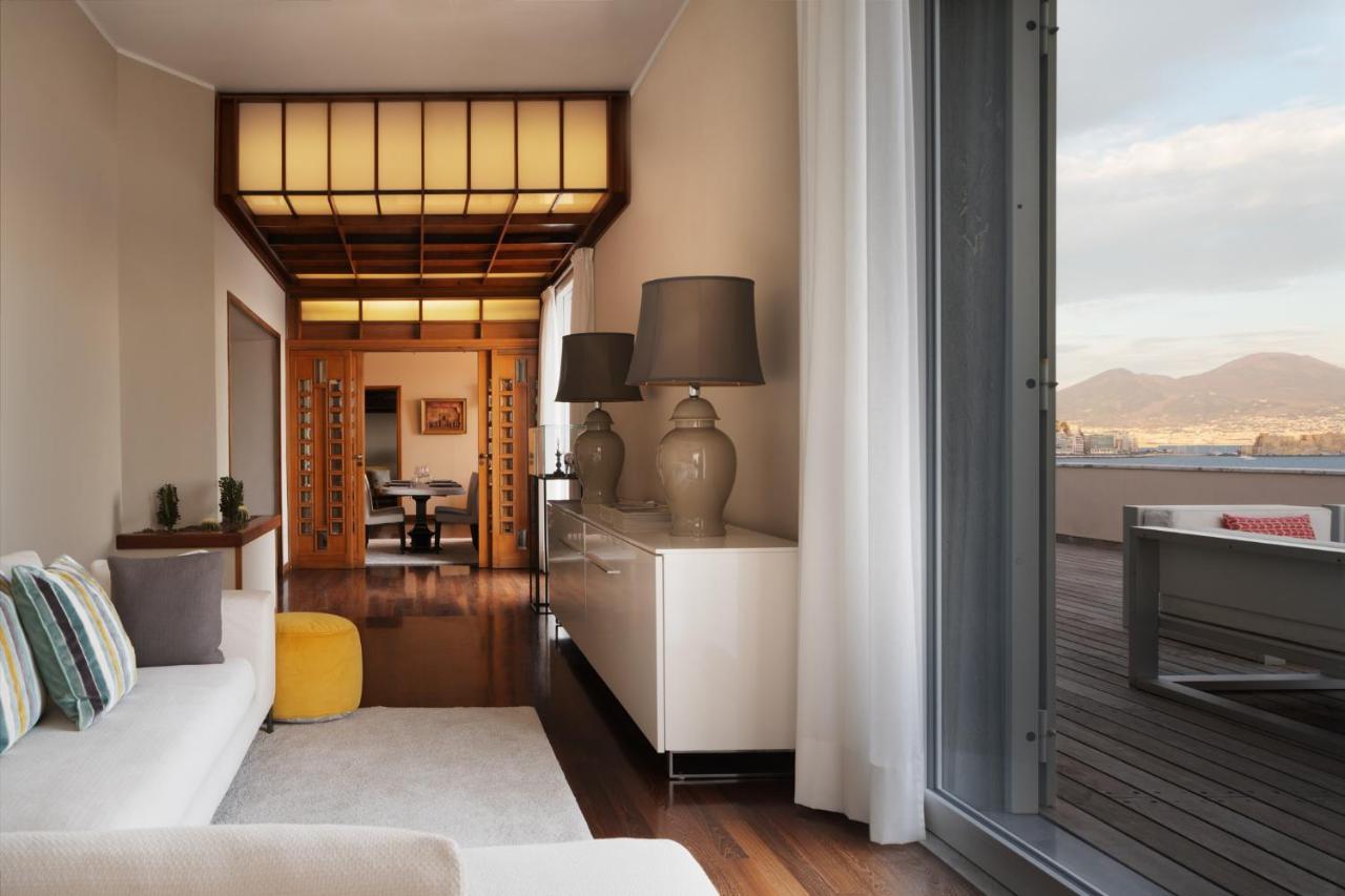 Caracciolo 13 Rooftop & Suites Neapel Exterior foto